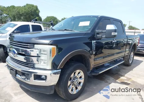 2017 Ford F-250 Lariat из США, поврежденный, VIN 1FT7W2BT8HEC36670